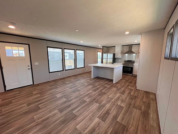 7th image of this home