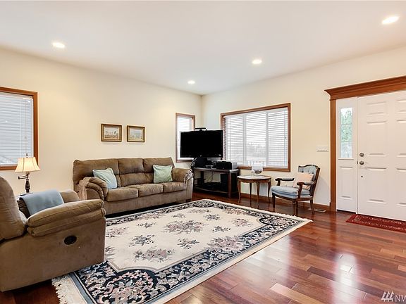 5th image of 27233 NE 145th St