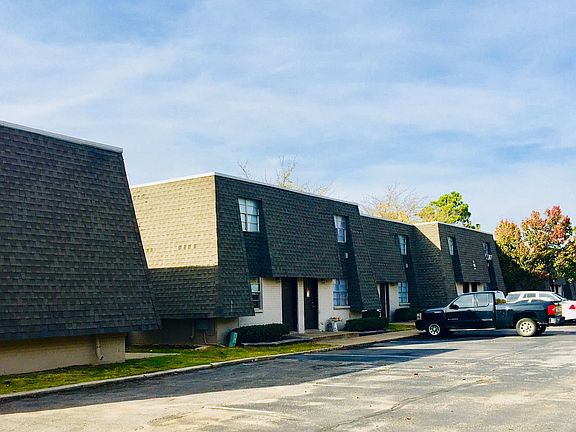 3rd image of 5107 N Hammond Ave #5101A