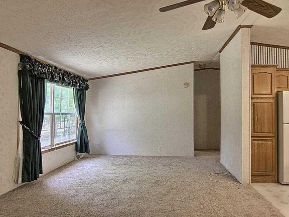 4th image of 2256 Tonawanda Dr