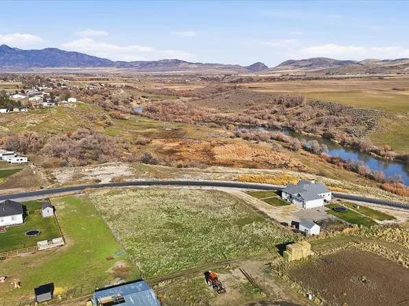 13275 N Brookside Dr, Garland, UT 84312