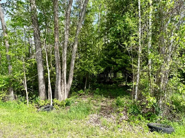 Sawyer Dr, Sturgeon Bay, WI 54235