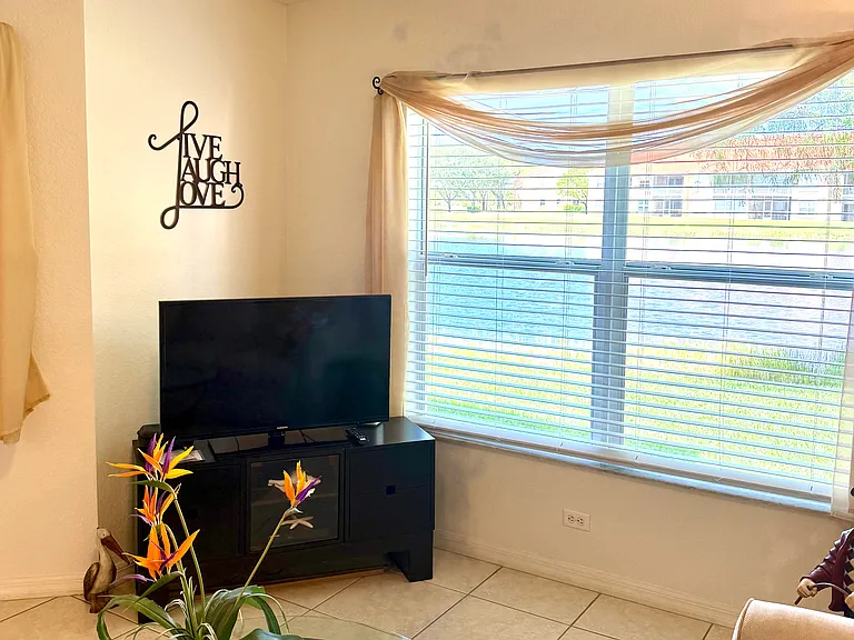 Rosewood Pointe Ln — Photo 13
