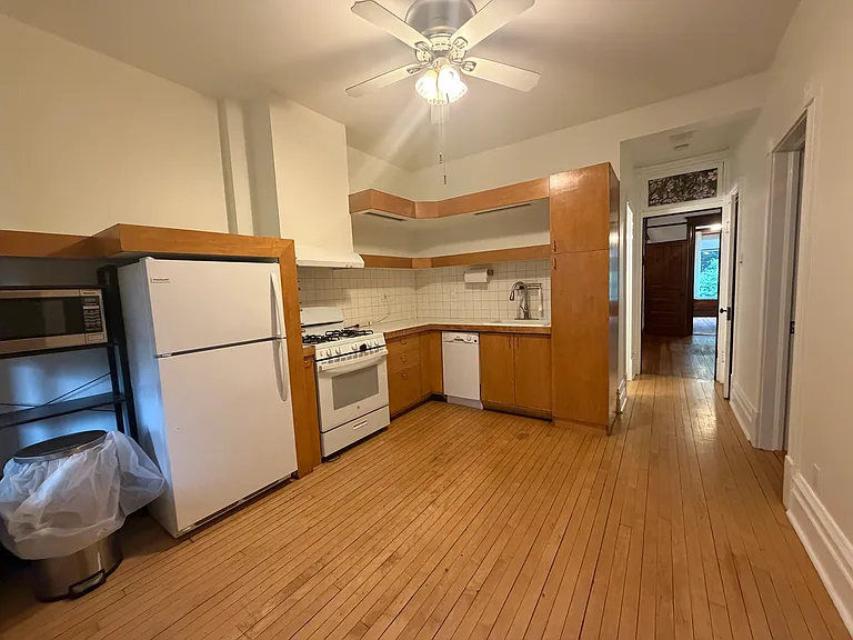 843 W Roscoe St #1F — Photo 8