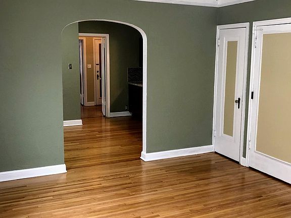4th image of 3835 Thomas Ave N APT 2