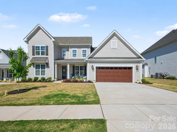423 Lucky Dr, Concord, NC 28027