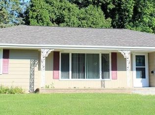 503 N Base St, Morrison, IL 61270