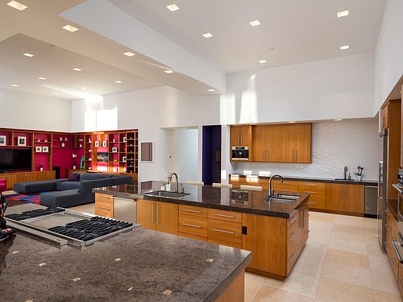 4th image of 10202 N 57th St