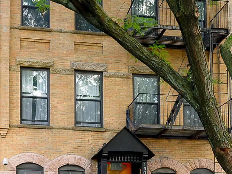 190 Schaefer St #4B — Photo 10