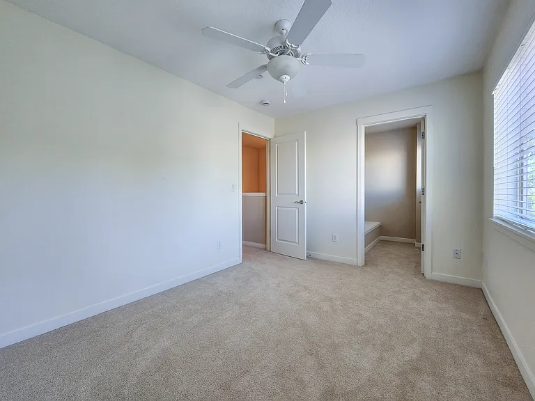 12838 NW Clement Ln — Photo 27