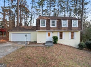 520 Sailwind Dr, Roswell, GA 30076