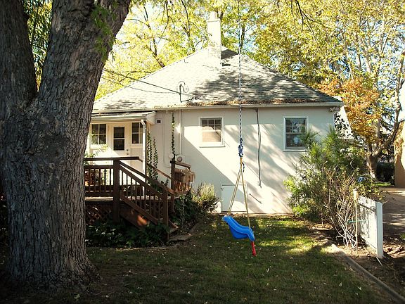 3rd image of 1305 39th St
