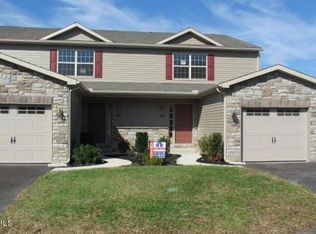 75 N Oakwood Ln, Selinsgrove, PA 17870