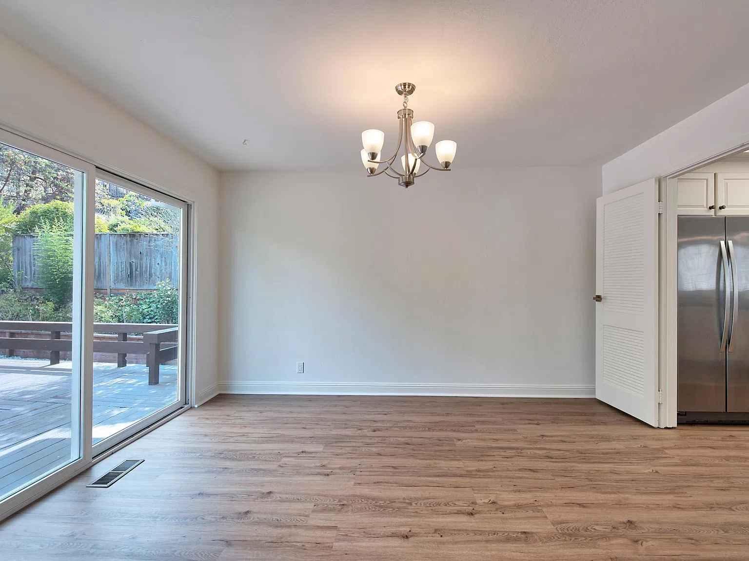 4 bed, 2174 sqft, $6,250 — Photo 3