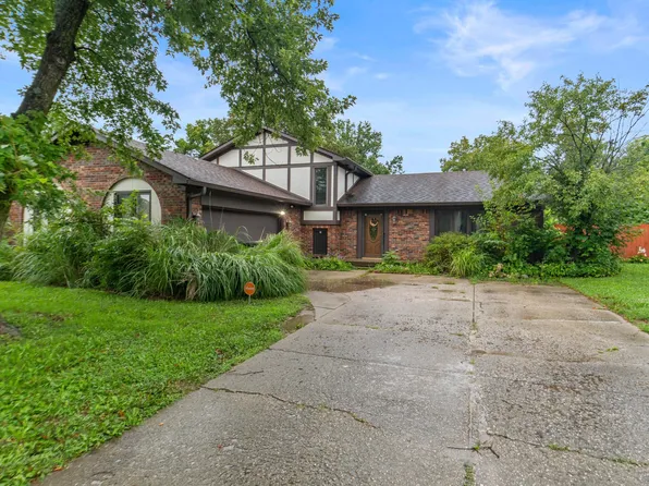 621 Pioneer Dr, Indianapolis, IN 46217