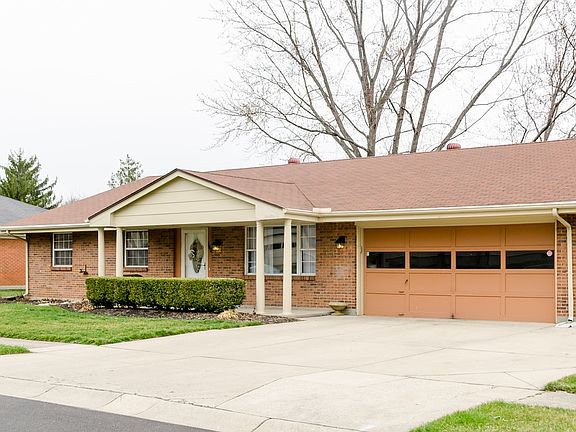 2nd image of 1409 Royal Archer Dr