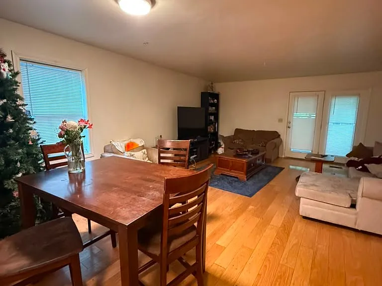 36B Raymond St #1B — Photo 3