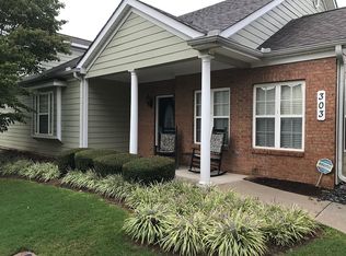 303 Commonwealth Cir, Newnan, GA 30263