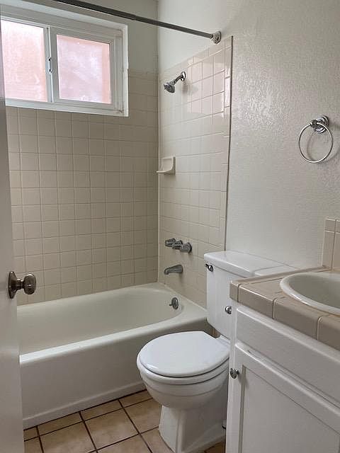 2nd image of 4124 Pixie Ave