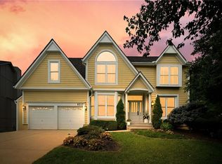 8217 W 146th Ter, Overland Park, KS 66223