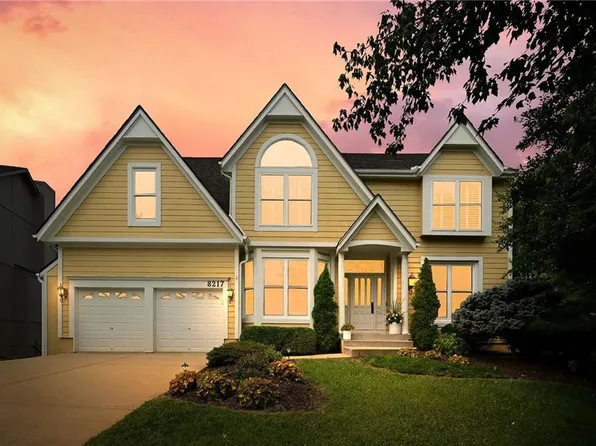 8217 W 146th Ter, Overland Park, KS 66223
