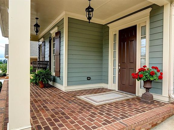 2nd image of 283 Somerset Cir