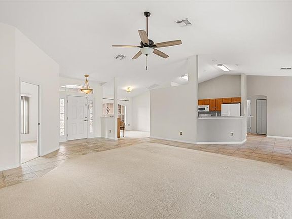 3rd image of 4910 SW 109th Loop