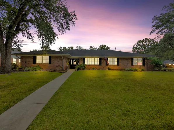 4610 Galewood Ln, Beaumont, TX 77706