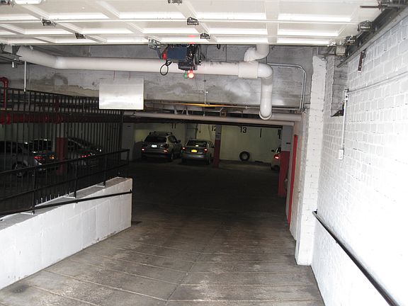 3rd image of 8504 63rd Dr APT 4D