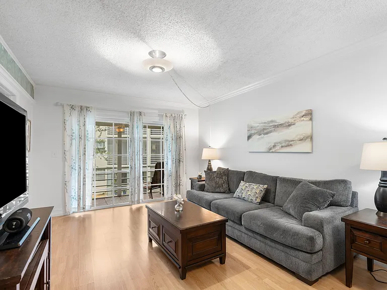 5501 NW 2nd Ave #2130 — Photo 7