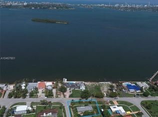 10850 N Bayshore Dr, Miami, FL 33161