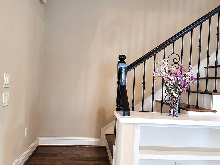 1508 Fowler St — Photo 24