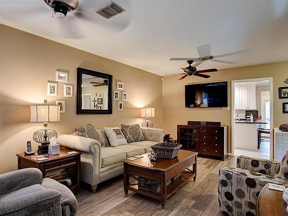 5th image of 4922 Nina Lee Ln