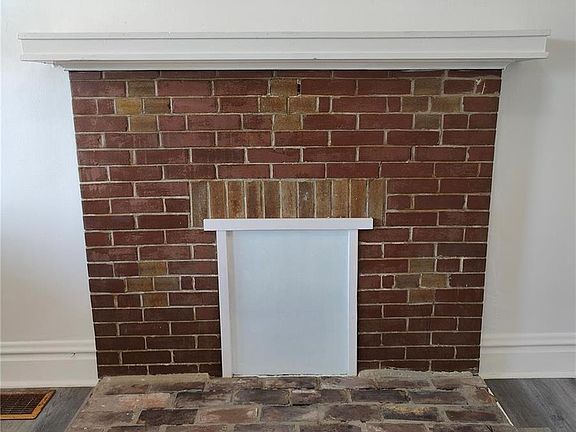 5th image of 4273 Oleatha Ave