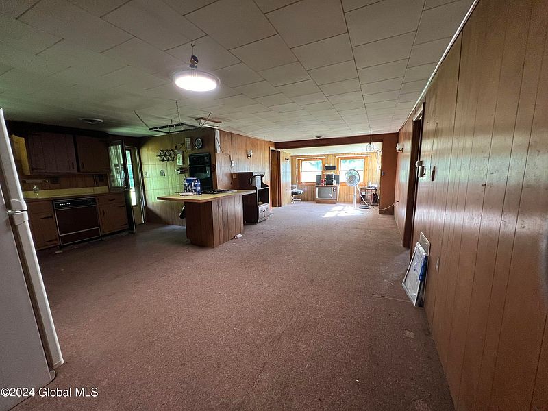 5th image of 7 Saunders Drive