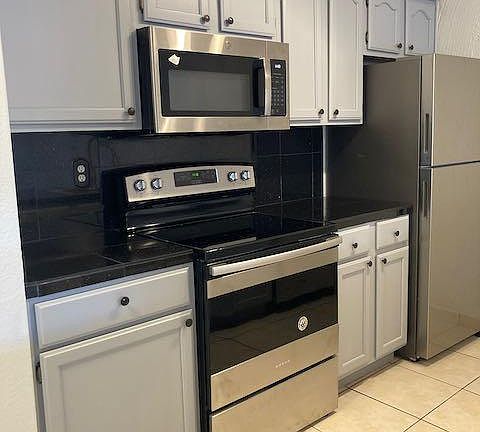4th image of 3313 N 68th St Unit 212E
