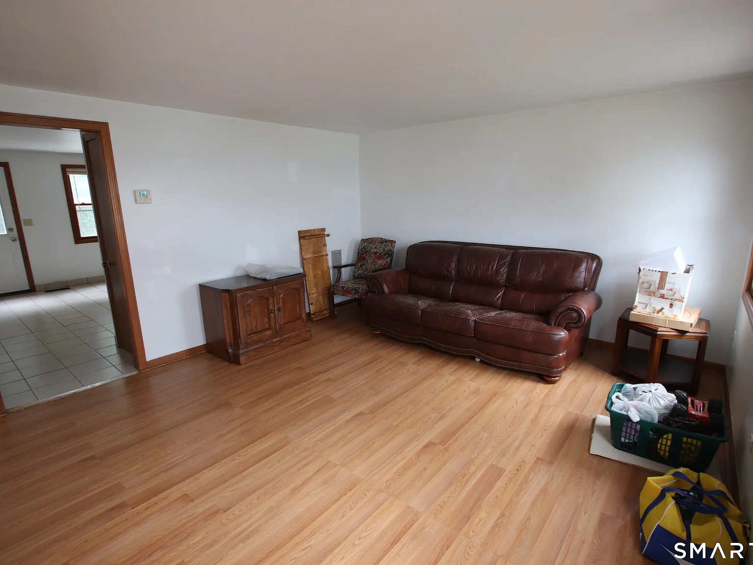 2 bed, 1.5 bath, 1098 sqft, $2,400 — Photo 2