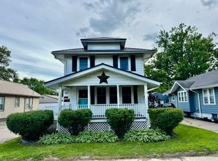 367 19th Pl, Clinton, IA 52732