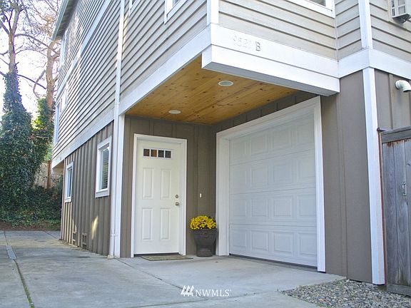 2nd image of 9521 B 8th Avenue NW