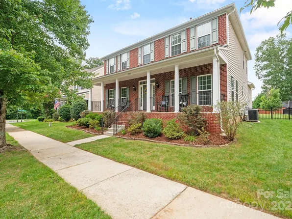 17031 Hugh Torance Pkwy, Huntersville, NC 28078