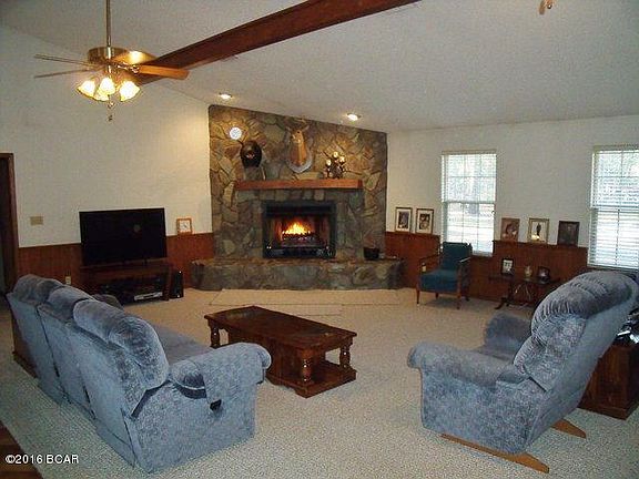 4th image of 5152 Presidents Cres