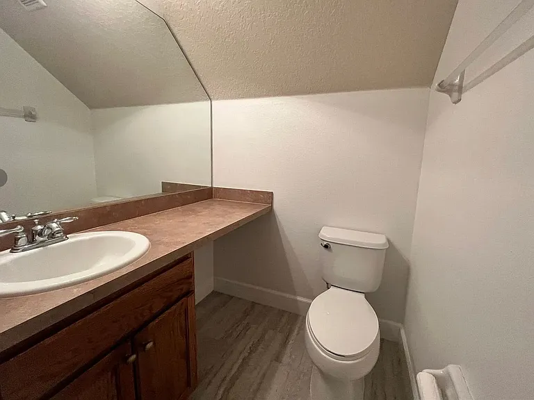 3641 Titanic Cir — Photo 14