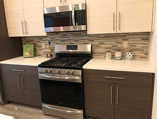 3rd image of 4027 Grand View Blvd #29