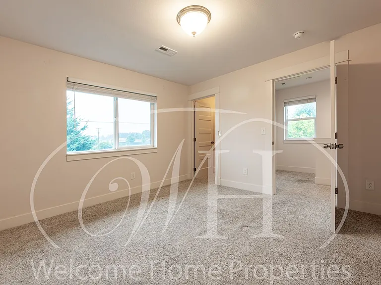 22 NE Hadley Way — Photo 26