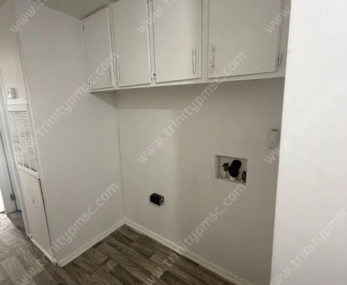 18 Yellowstone Dr — Photo 7