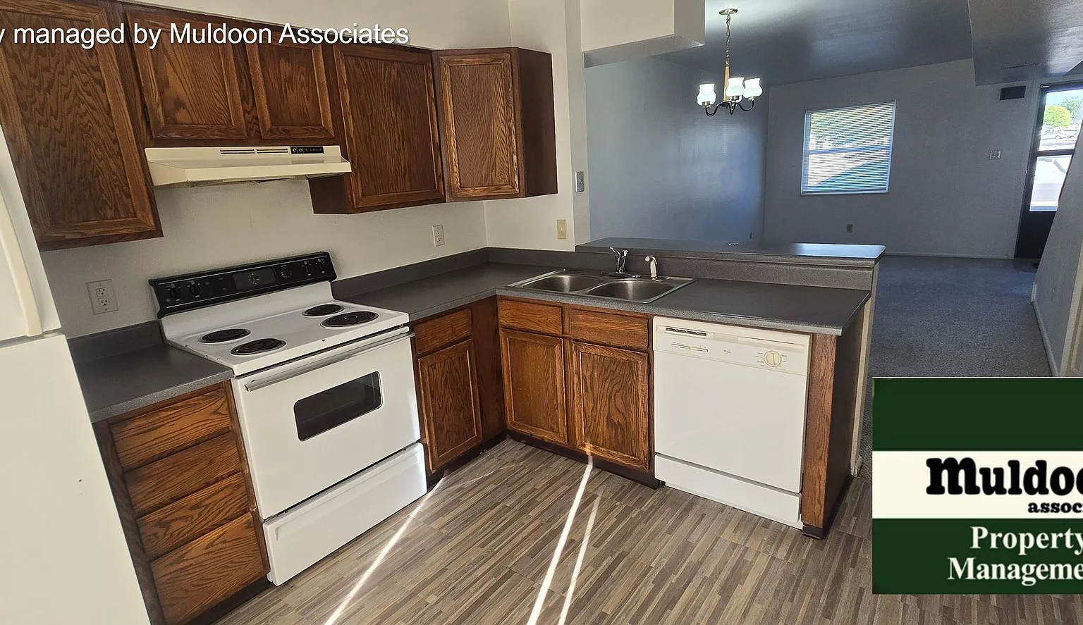 End unit 2 Story townhome available now! — Photo 2