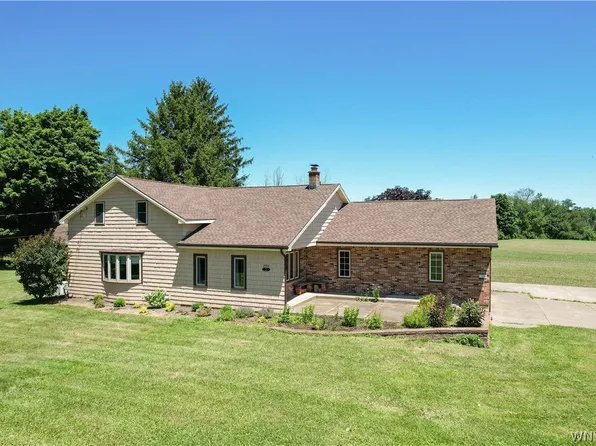 2594 Shadagee Rd, Eden, NY 14057
