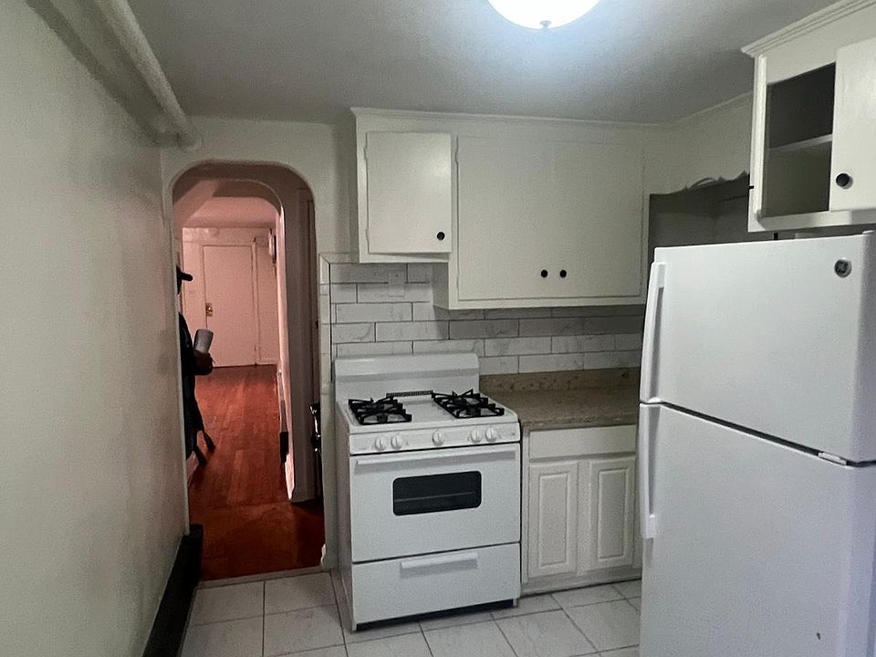 1st image of 1325 E 54th St #1A