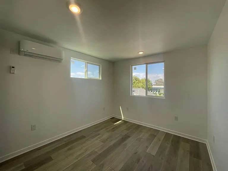2718 Bomberry St — Photo 12