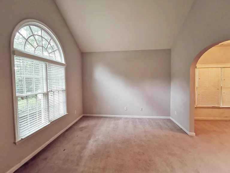 715 Morning Creek Ln — Photo 4